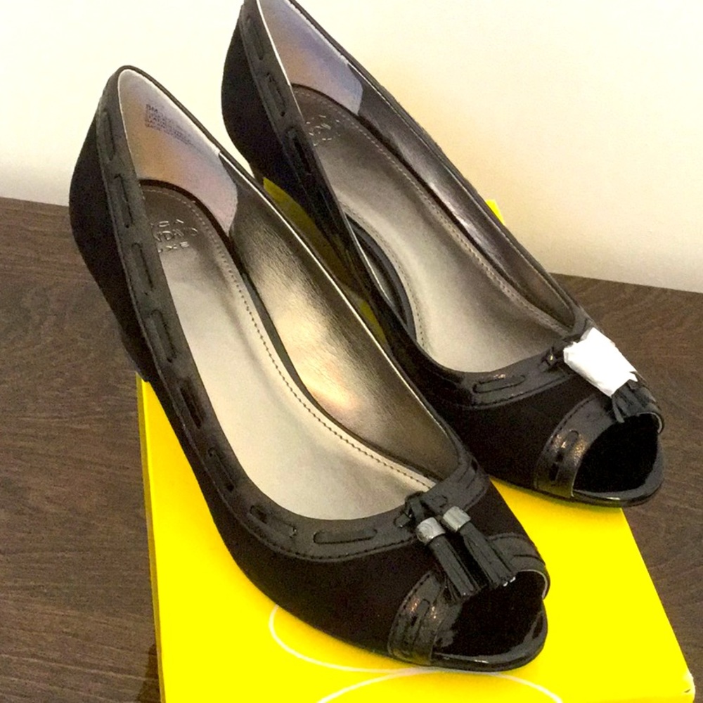 New in Box Joan and David wedges heel shoes